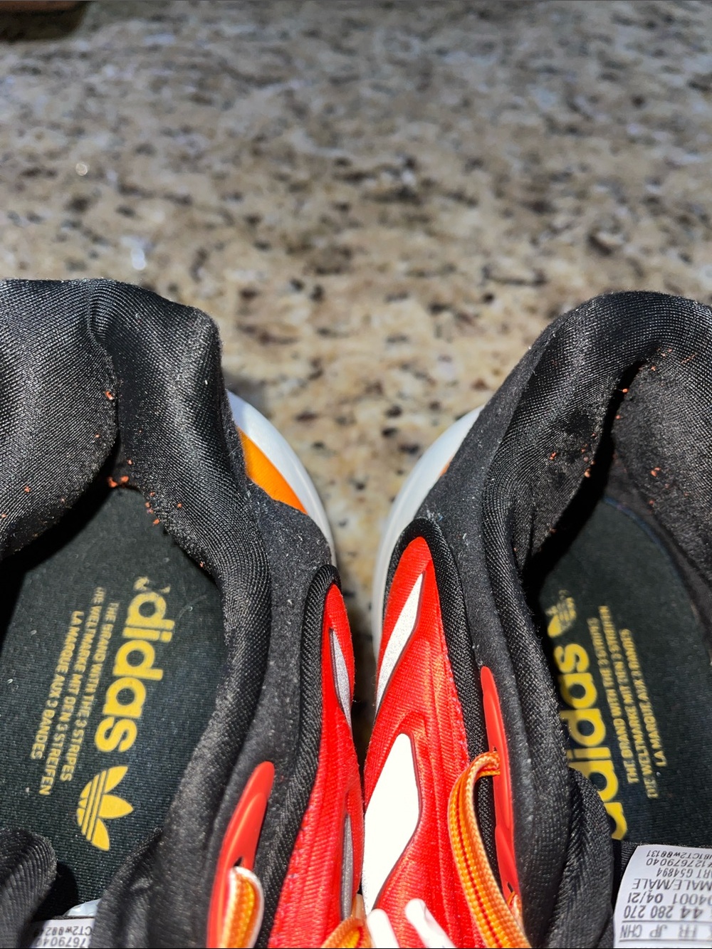 Adidas Ozelia Fiery Men’s Gradient Orange Flame Runner Shoes - Picture 2 of 10